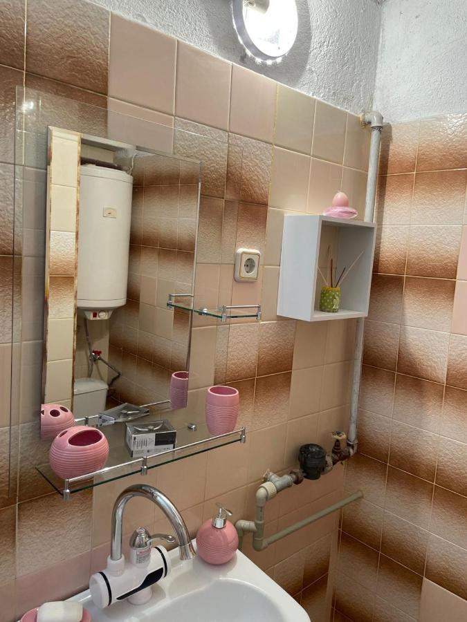 Apartment елегантна за гости стефи в центъра на казанлък, партер Kazanlak